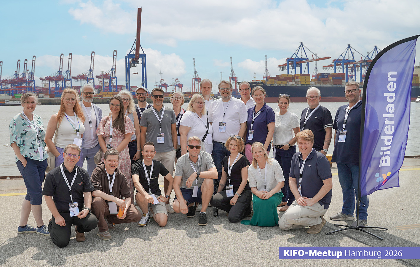 Gruppenbild beim Bilderladen KiFo Meetup Hamburg
